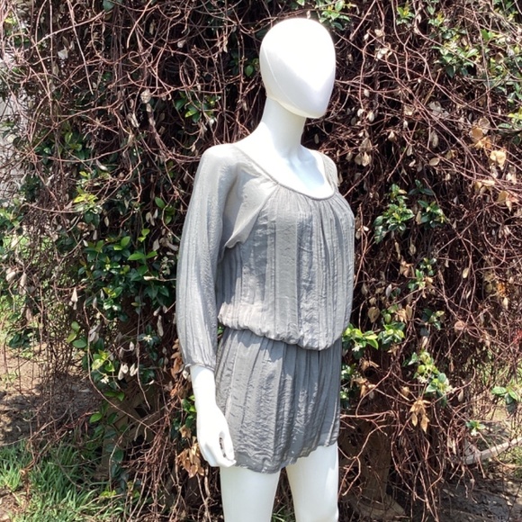 SOFIA By Sofia Vergara Italian Made Smoke Gray Silk Blend Lined Short Romper - Picture 2 of 9